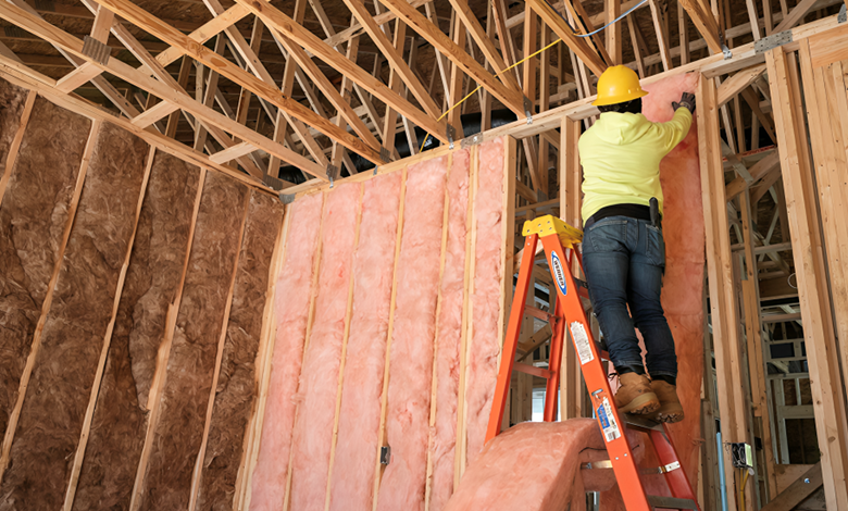 How Does Fiberglass Insulation Help Control Indoor Temperatures?